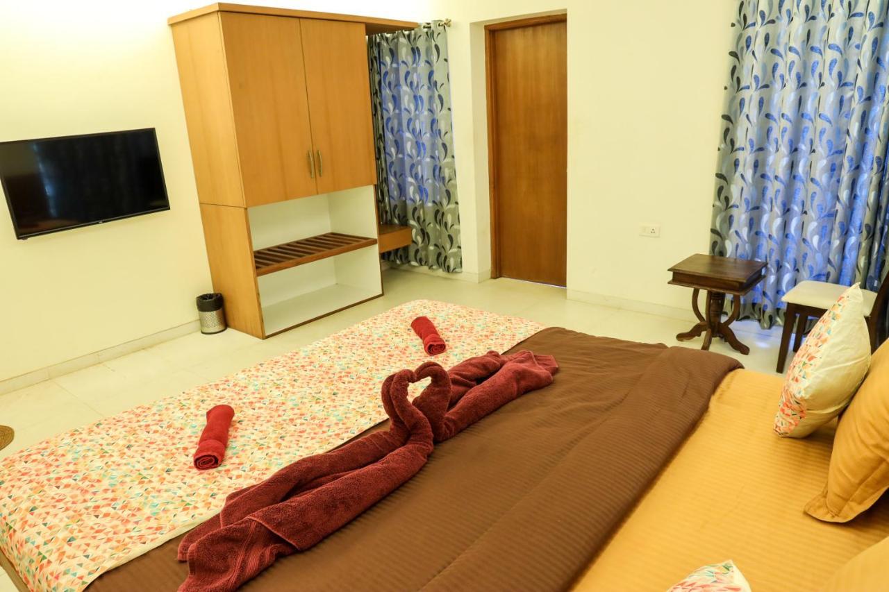 Surya Kiran Miramar Bed & Breakfast Panaji Dış mekan fotoğraf