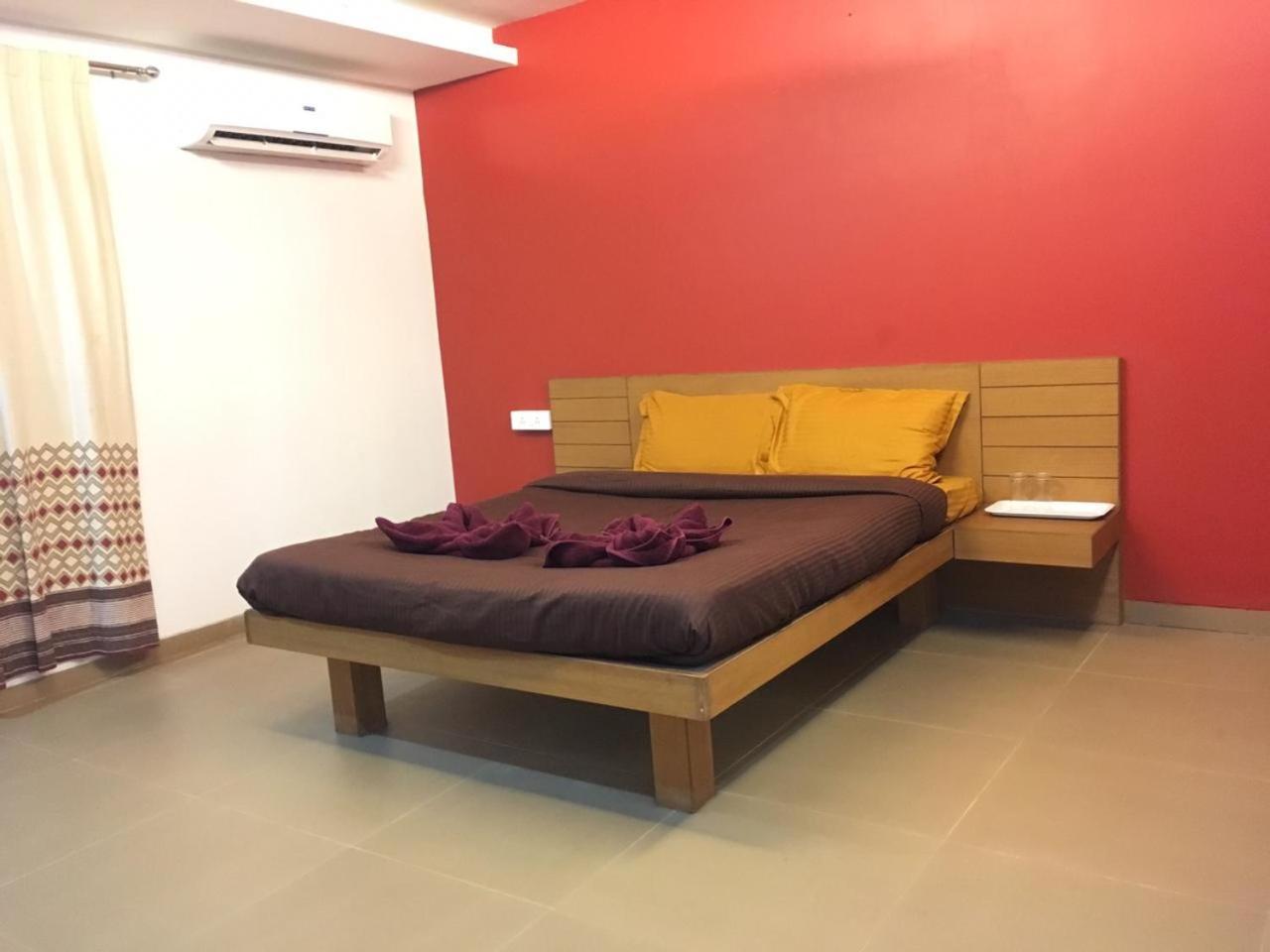 Surya Kiran Miramar Bed & Breakfast Panaji Dış mekan fotoğraf