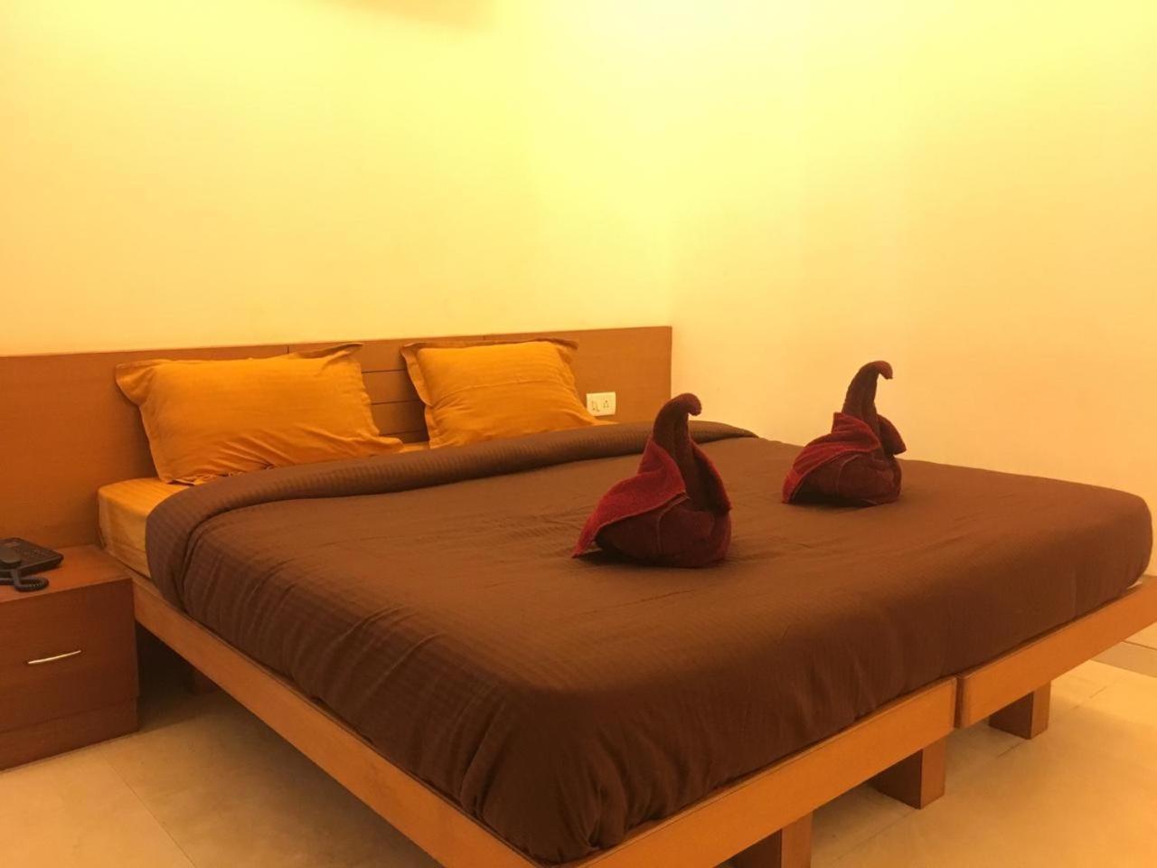 Surya Kiran Miramar Bed & Breakfast Panaji Dış mekan fotoğraf