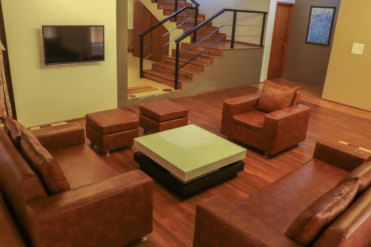 Surya Kiran Miramar Bed & Breakfast Panaji Dış mekan fotoğraf