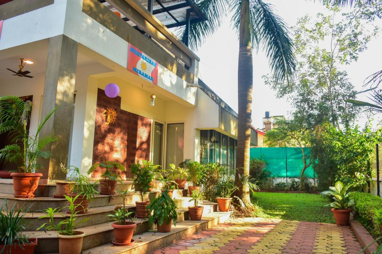 Surya Kiran Miramar Bed & Breakfast Panaji Dış mekan fotoğraf