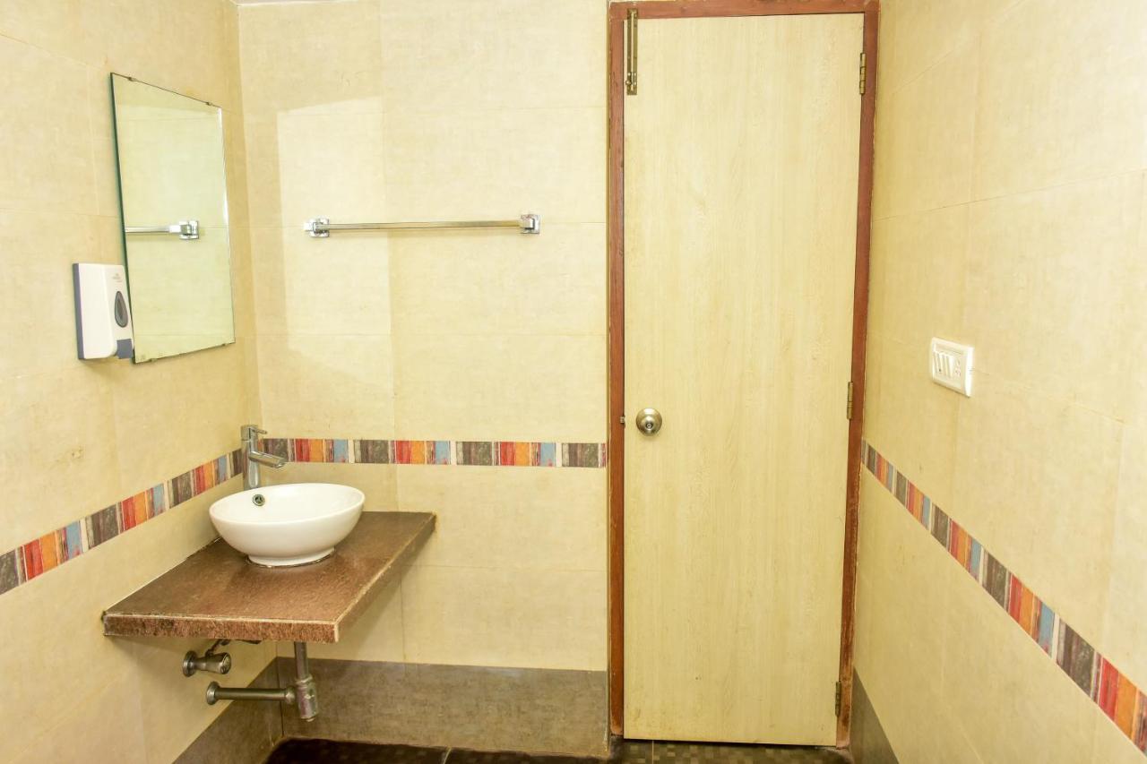 Surya Kiran Miramar Bed & Breakfast Panaji Dış mekan fotoğraf
