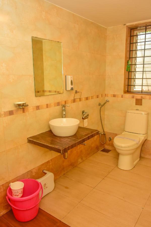 Surya Kiran Miramar Bed & Breakfast Panaji Dış mekan fotoğraf