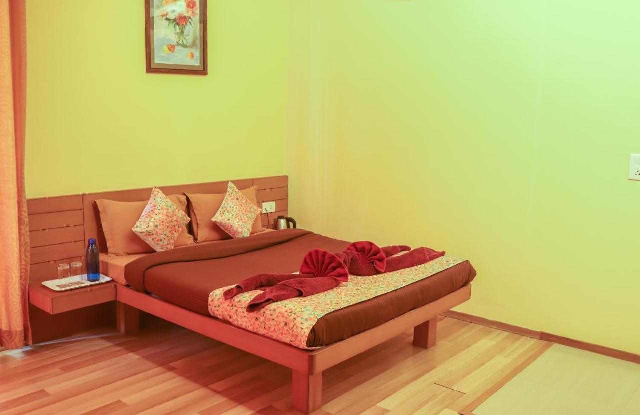 Surya Kiran Miramar Bed & Breakfast Panaji Dış mekan fotoğraf